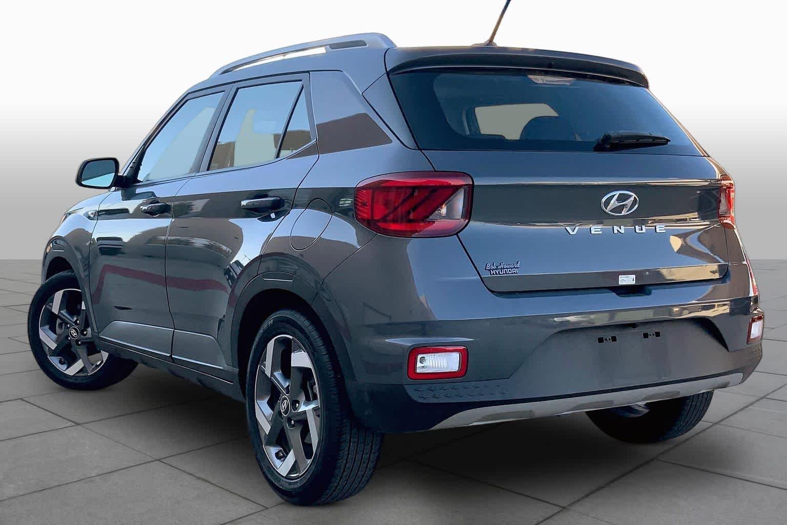 Certified Used 2025 Ecotronic Gray Hyundai SEL image 11