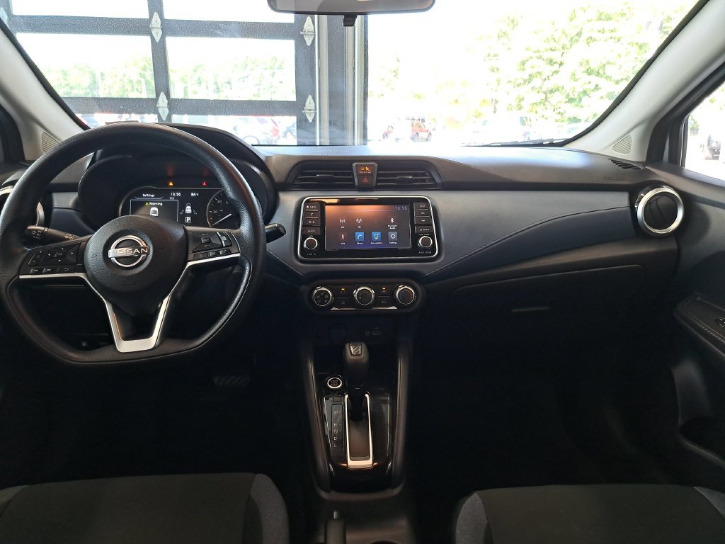 Used 2025 Silver Nissan 1.6 SV image 17