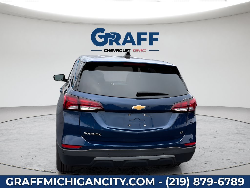 Used 2022 BLUE GLOW METALLIC Chevrolet LT image 5