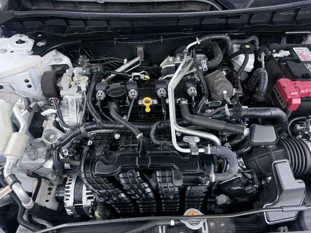 Used 2025 White Nissan 2.5 SV image 11