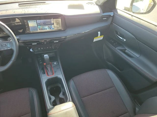 Certified Used 2025 White Nissan SR image 12