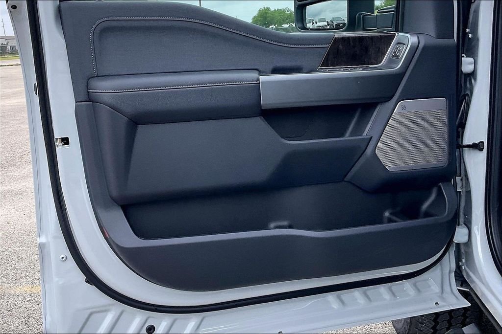 New 2026 Ford Super Duty F-250 Lariat 4D Crew Cab