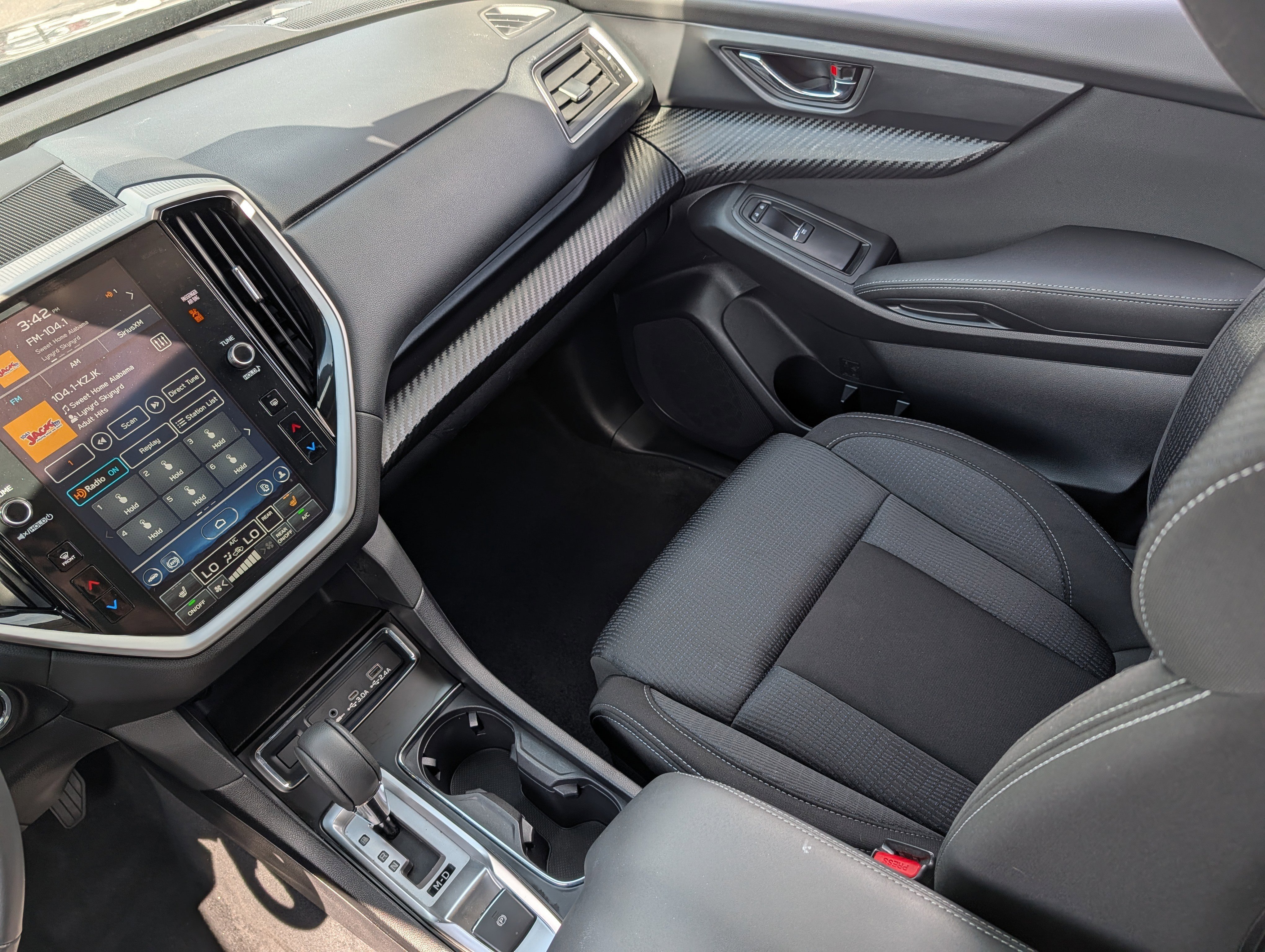 Used 2025 Magnetite Gray Metallic Subaru Premium image 11