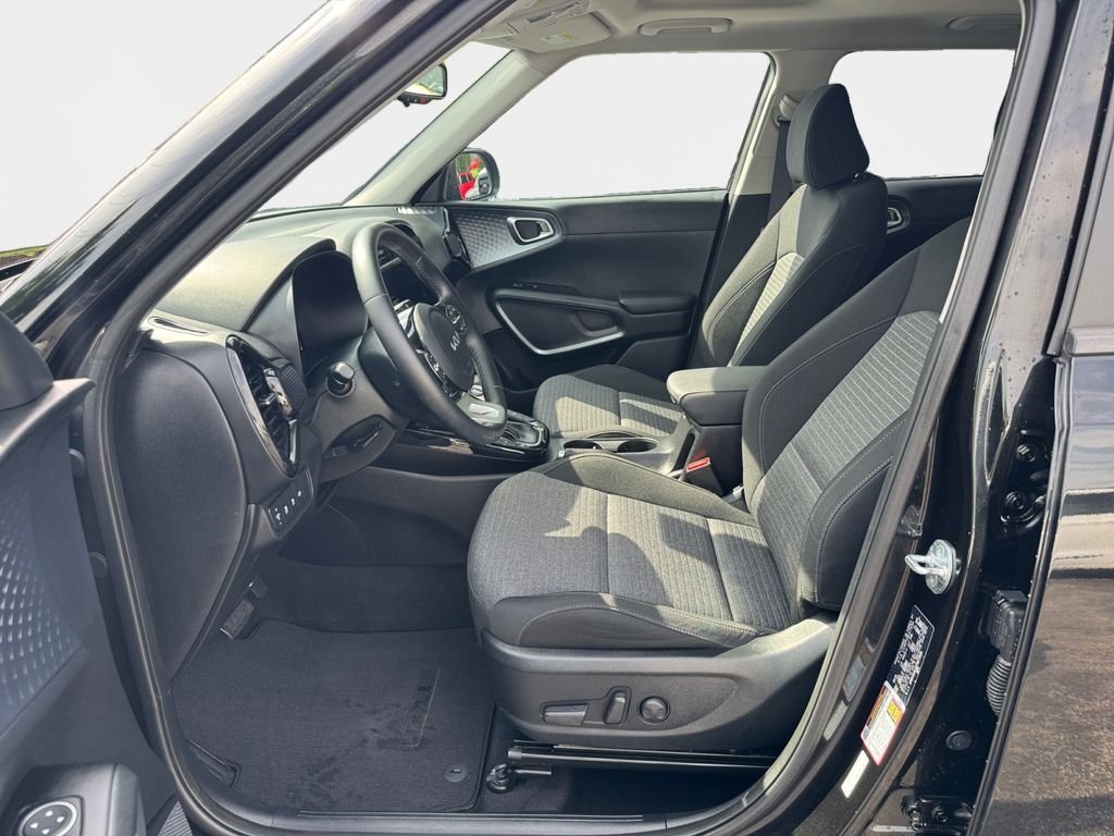 Used 2023 Black Kia EX image 12