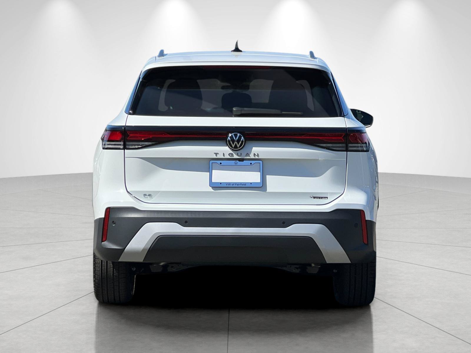 New 2026 Pure White Volkswagen SE image 4