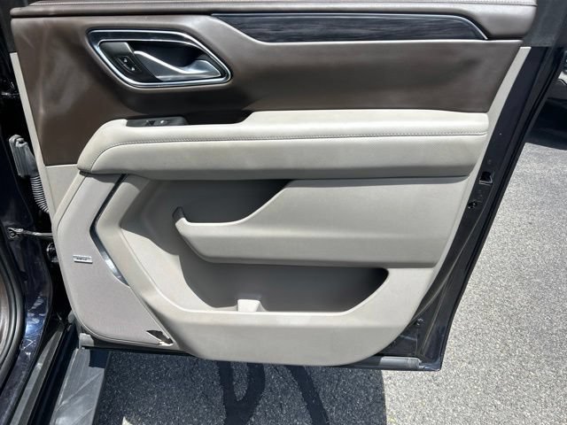 Used 2022 Midnight Blue Metallic GMC SLT image 14