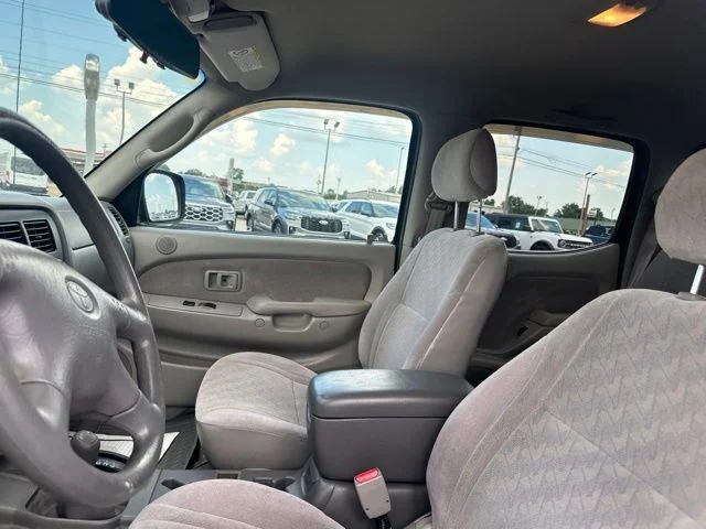 Used 2004 Radiant Red Toyota Base image 25