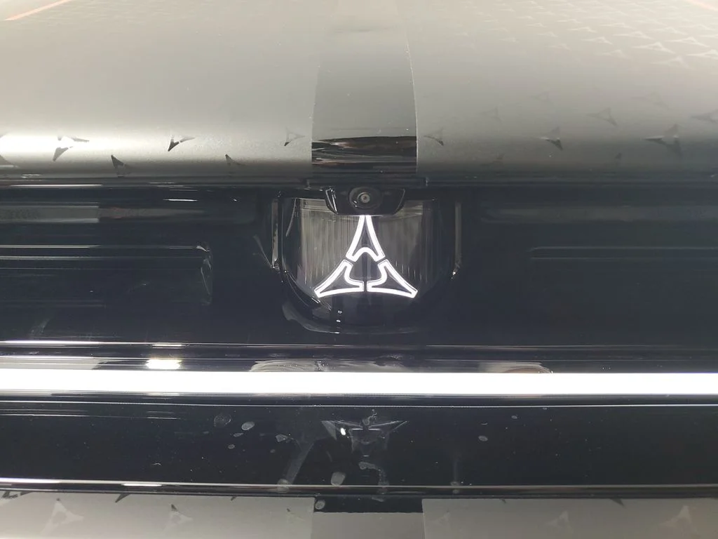 New 2026 Diamond Black Crystal Pearlcoat Dodge R/T Plus image 10