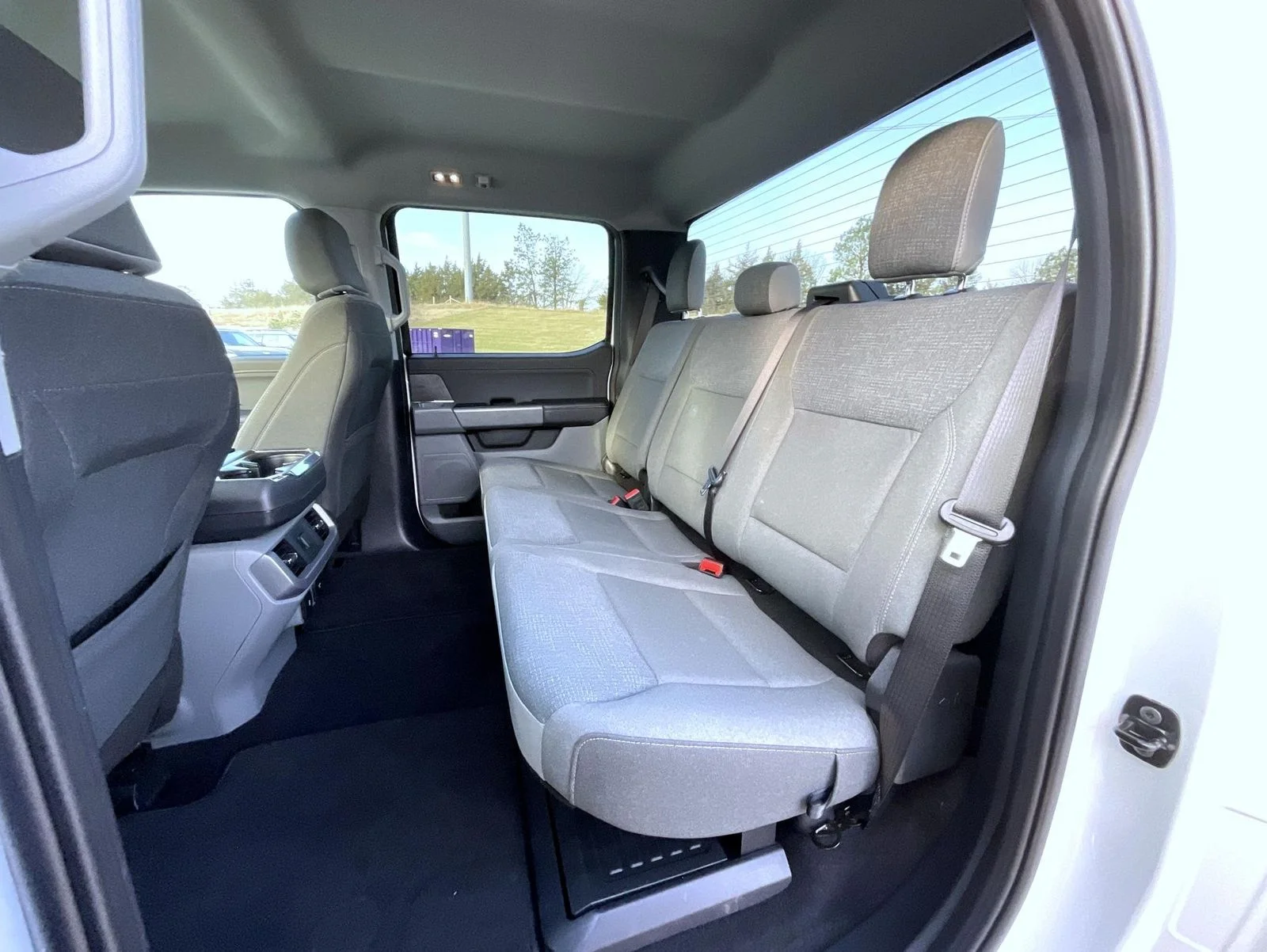 Used 2025 White Ford XLT image 19