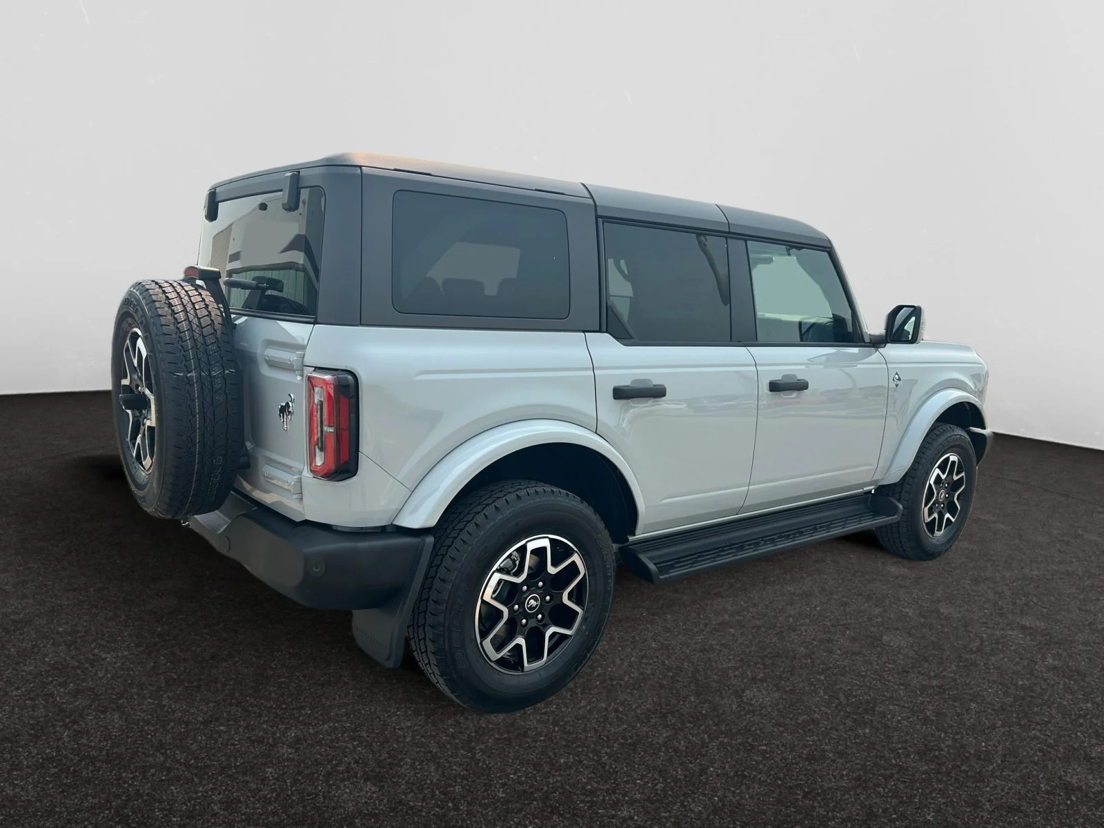 New 2026 Avalanche Grey Ford Outer Banks image 5