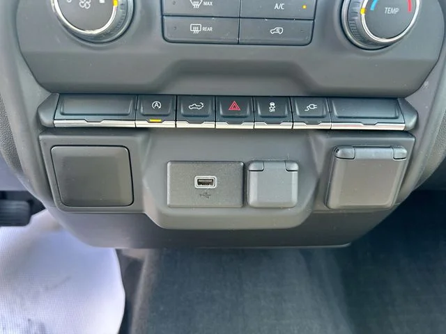 Used 2020 Gray Chevrolet Custom image 39