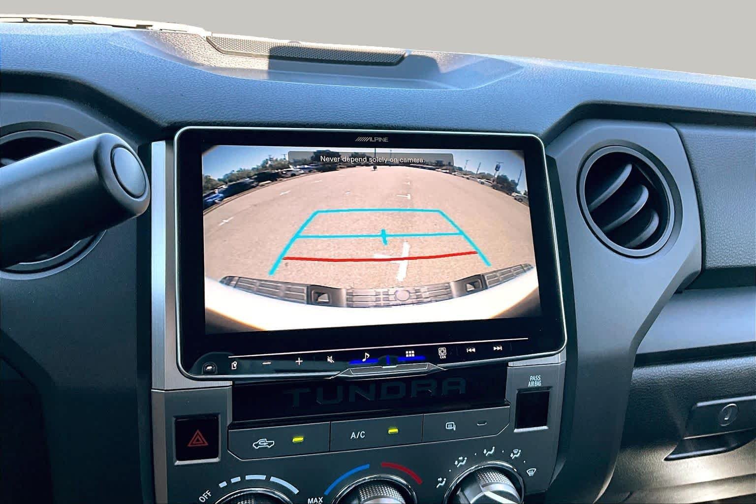 Used 2018 Super White Toyota SR image 26