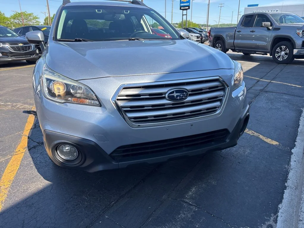 Used 2016 Ice Silver Metallic Subaru 2.5i Premium image 8