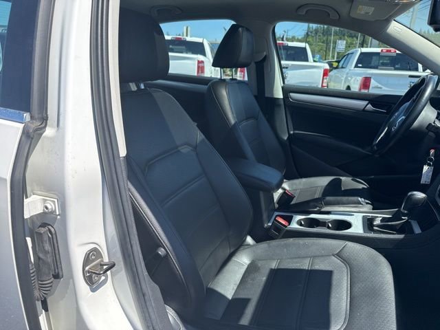 Used 2013 Tungsten Silver Metallic Volkswagen 2.5 SE image 9