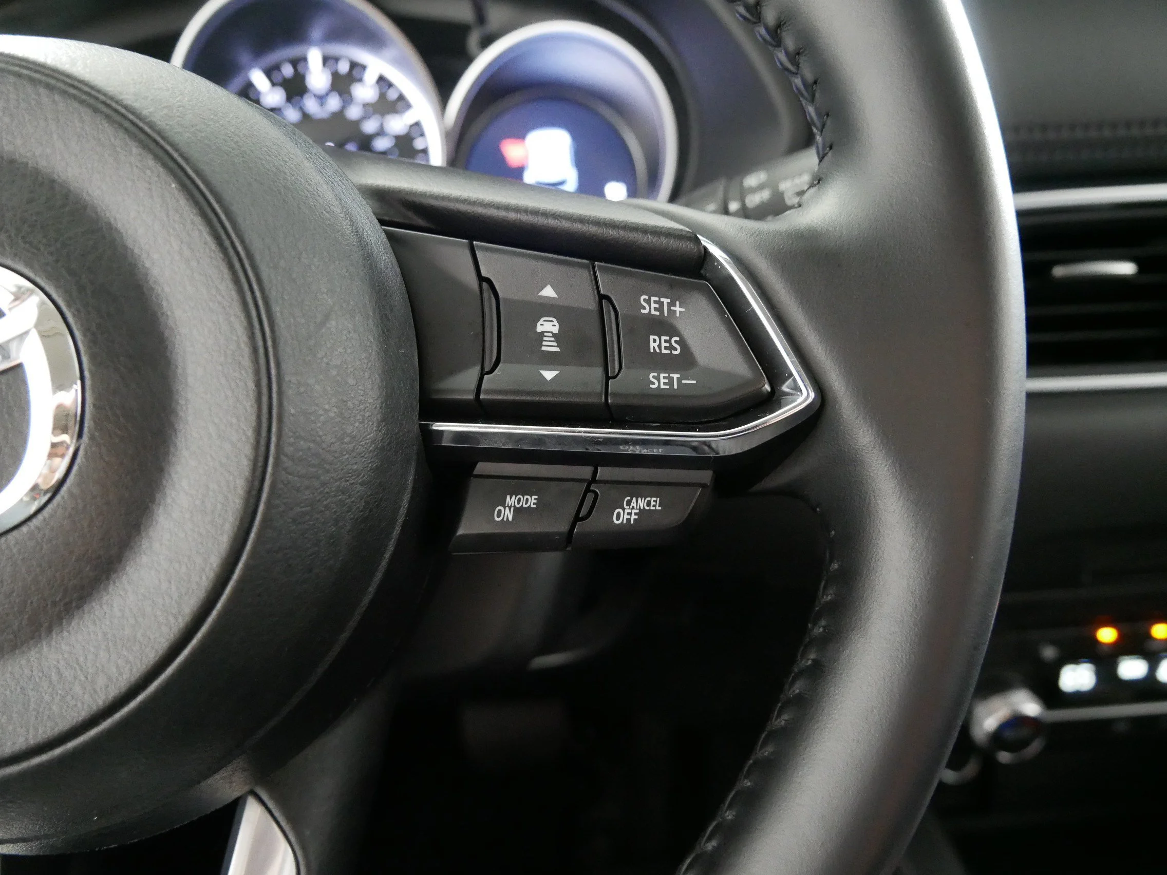 Used 2025 Jet Black Mica Mazda 2.5 S Select Package image 28