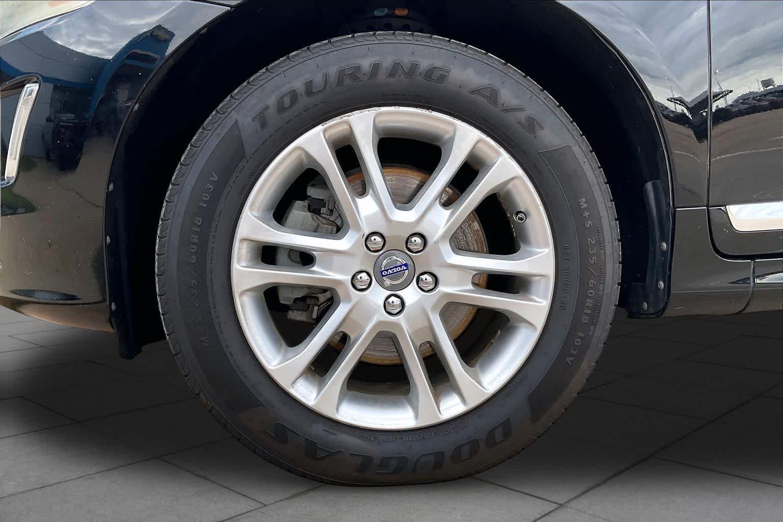 Used 2016 Black Stone Volvo T5 Drive-E Premier image 11