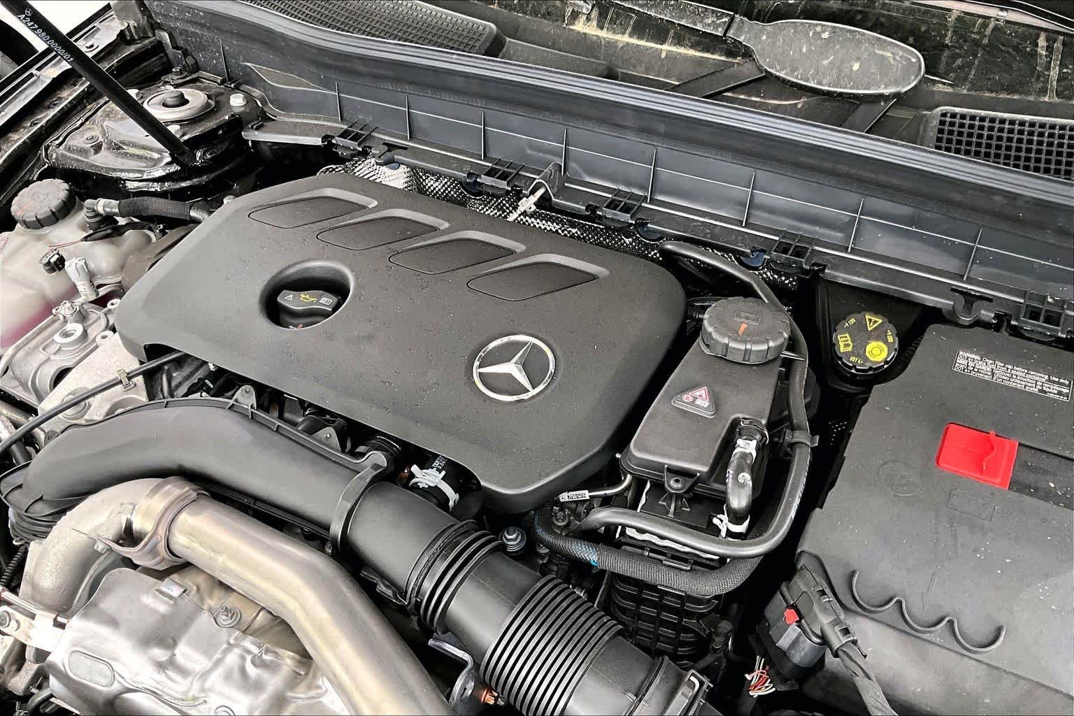 New 2026 Night Black Mercedes-Benz GLB 250 image 18