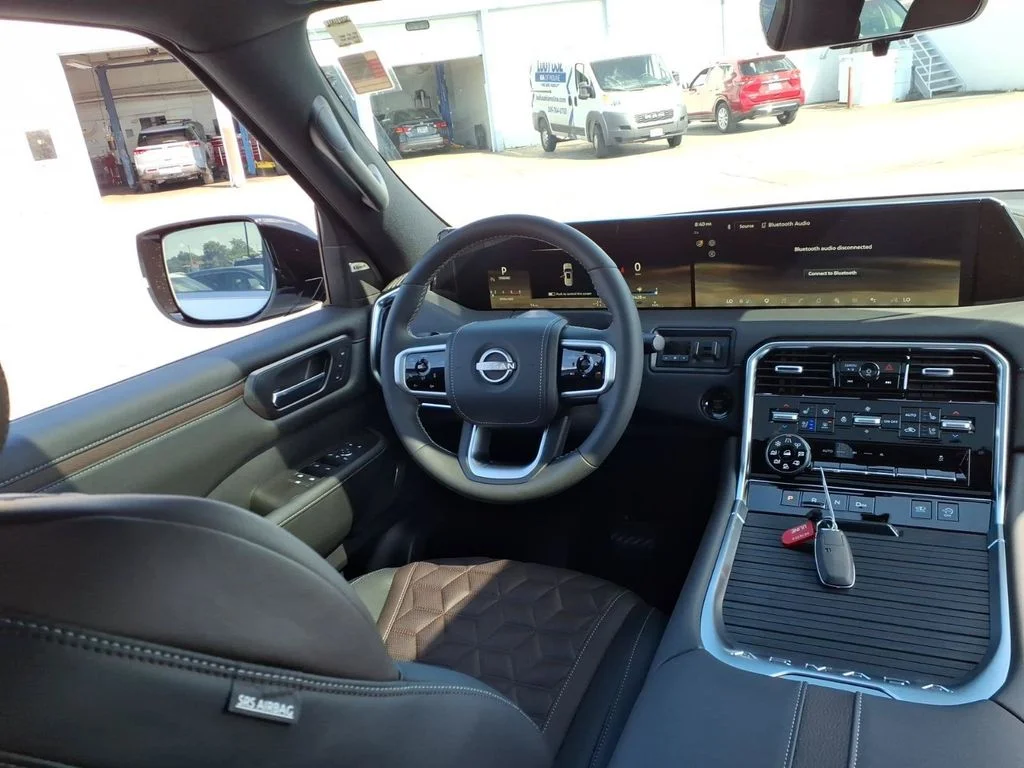 New 2026 Everest White TriCoat Nissan Platinum Reserve image 10