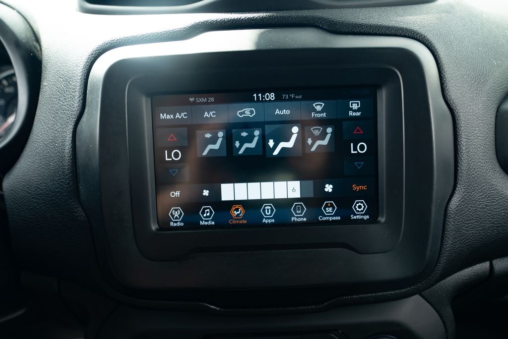 Used 2019 Black Clearcoat Jeep Latitude image 14