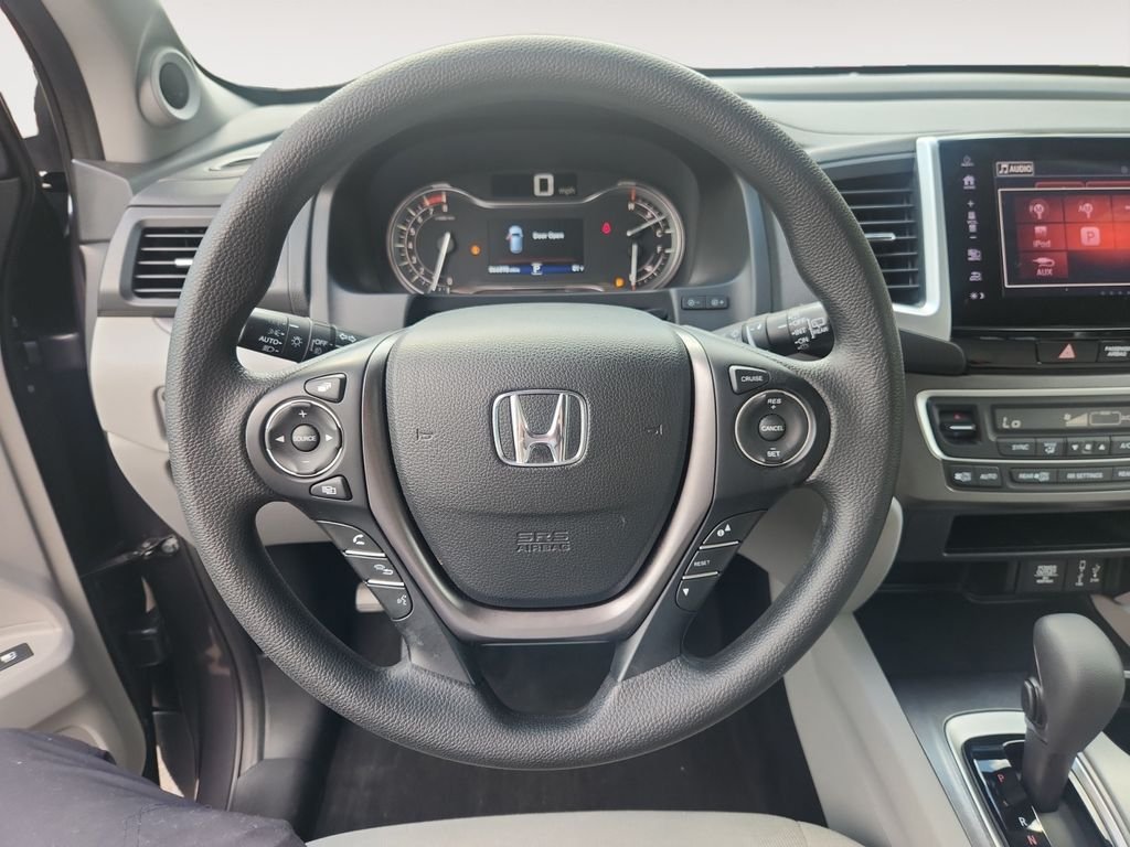 Used 2018  Honda EX image 13