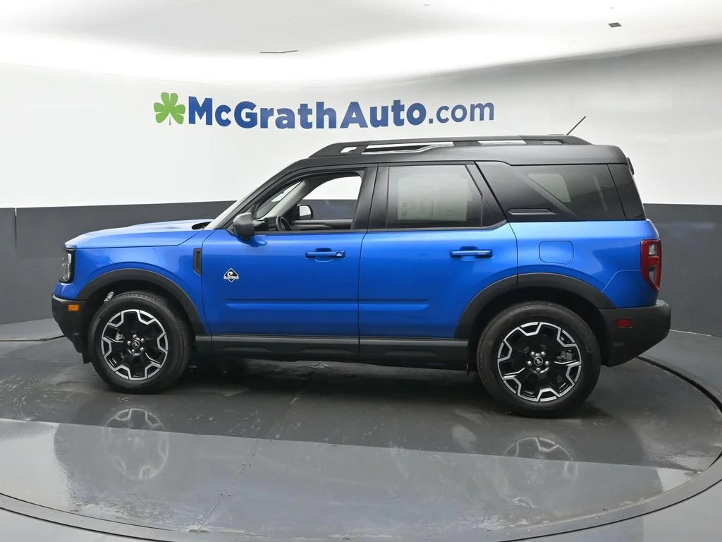Used 2025 Blue Ford Outer Banks image 22