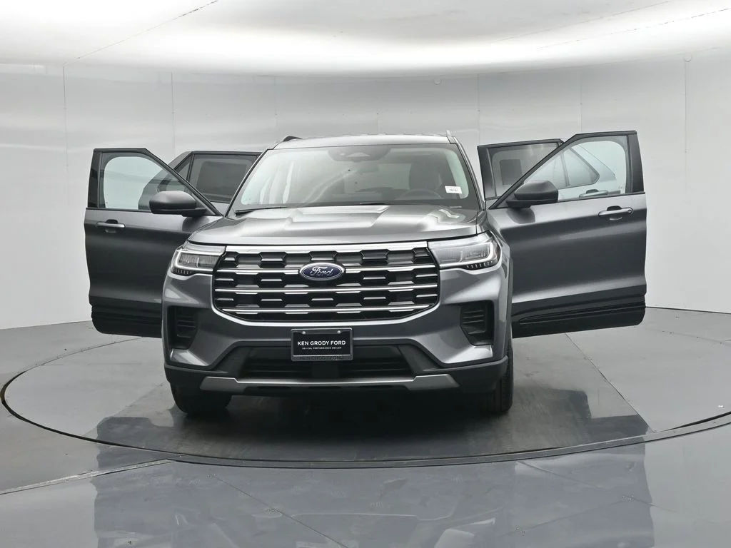 New 2026 Gray Ford Active image 31