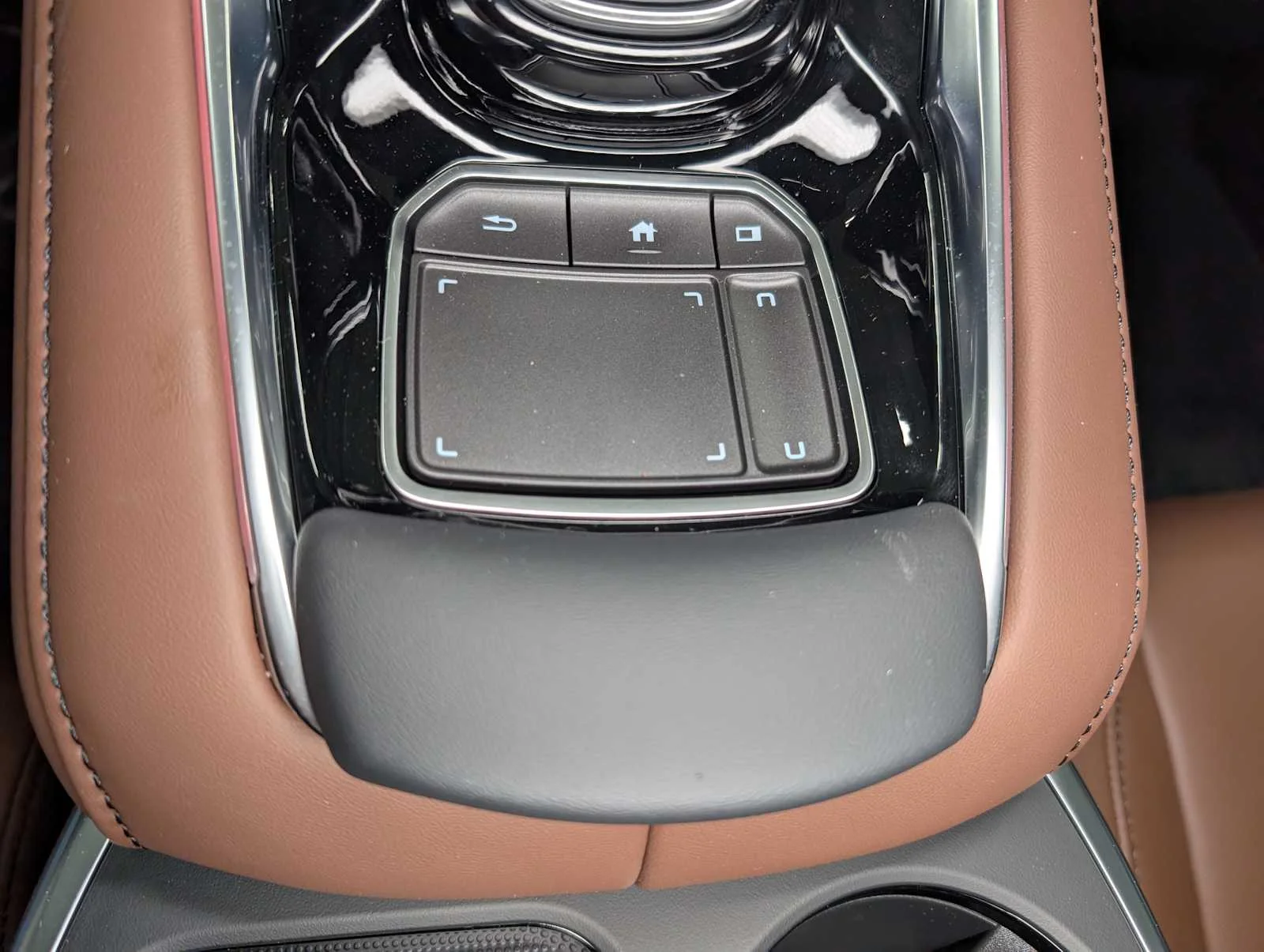 New 2026 Liquid Carbon Metallic Acura w/Technology Package image 30
