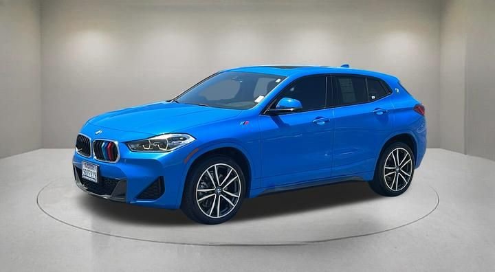 Used 2023 Blue BMW sDrive28i image 2