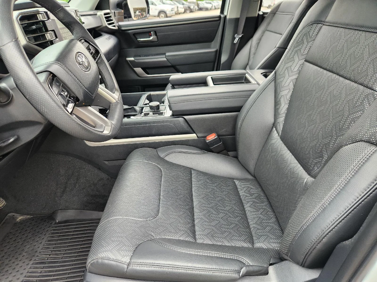 Used 2023 Ice Cap Toyota SR5 image 12