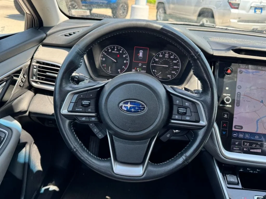 Used 2022 Ice Silver Metallic Subaru Limited image 14
