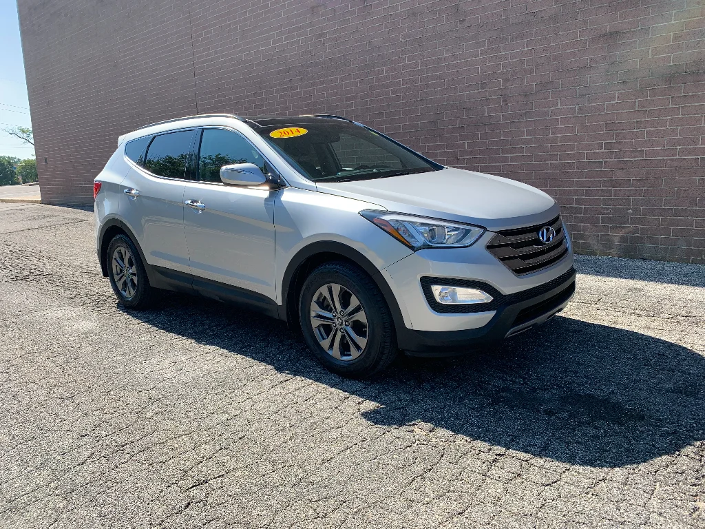 Used 2014 Moonstone Silver Hyundai 2.4L (A6) image 7