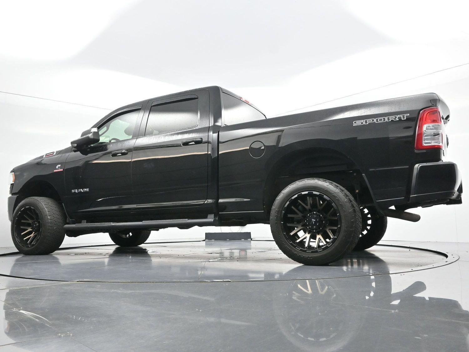 Used 2022 Diamond Black Crystal Pearlcoat Ram Big Horn image 46