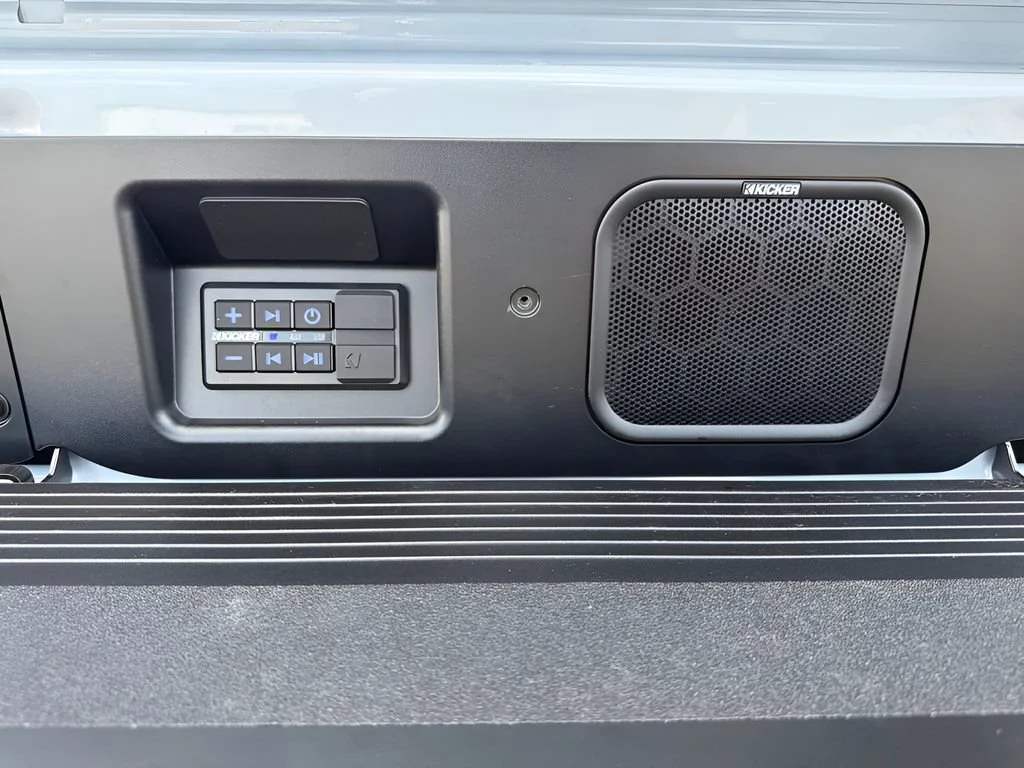 New 2026 Glacier White Tricoat GMC Denali Ultimate image 34