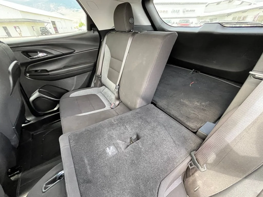 Used 2024 Sterling Gray Metallic Chevrolet LT image 16