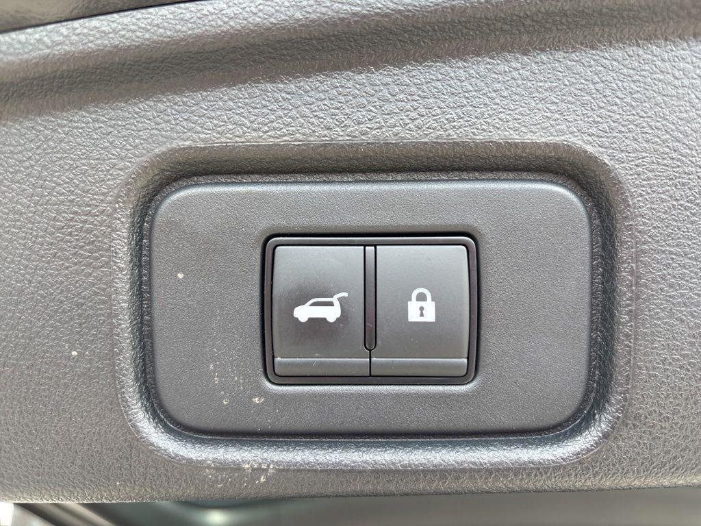 Used 2024 Super Black Nissan SL image 18
