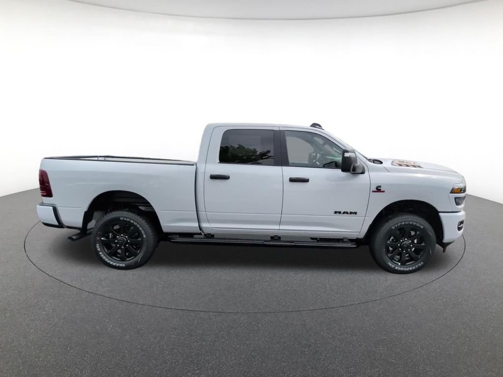 New 2026 Bright White Clear-Coat Exterior Paint RAM Big Horn image 4