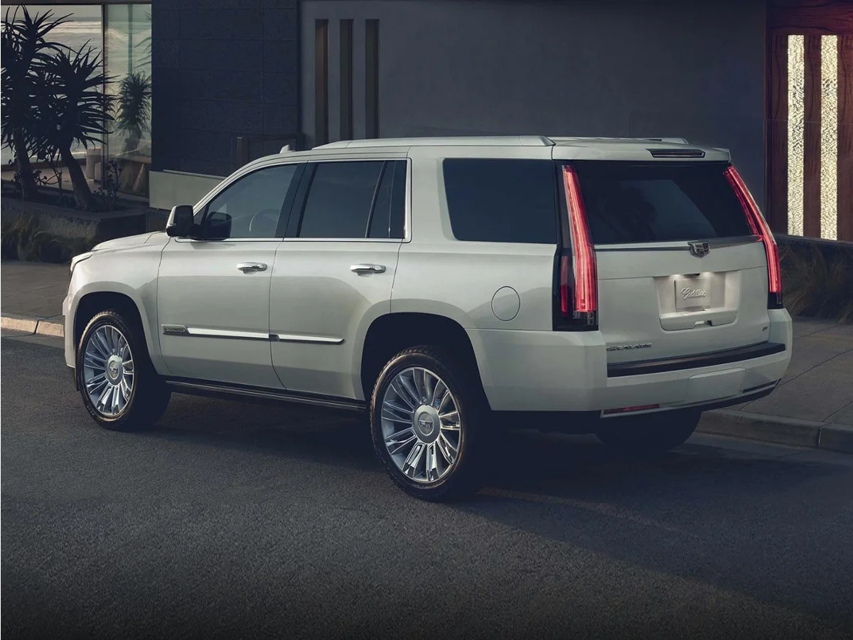 Used 2019 Crystal White Cadillac Luxury image 1