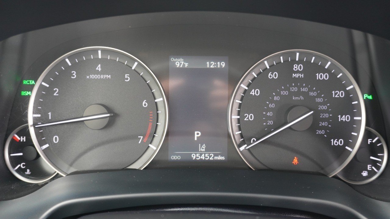Used 2019 Blue Lexus RX 350L Luxury image 16