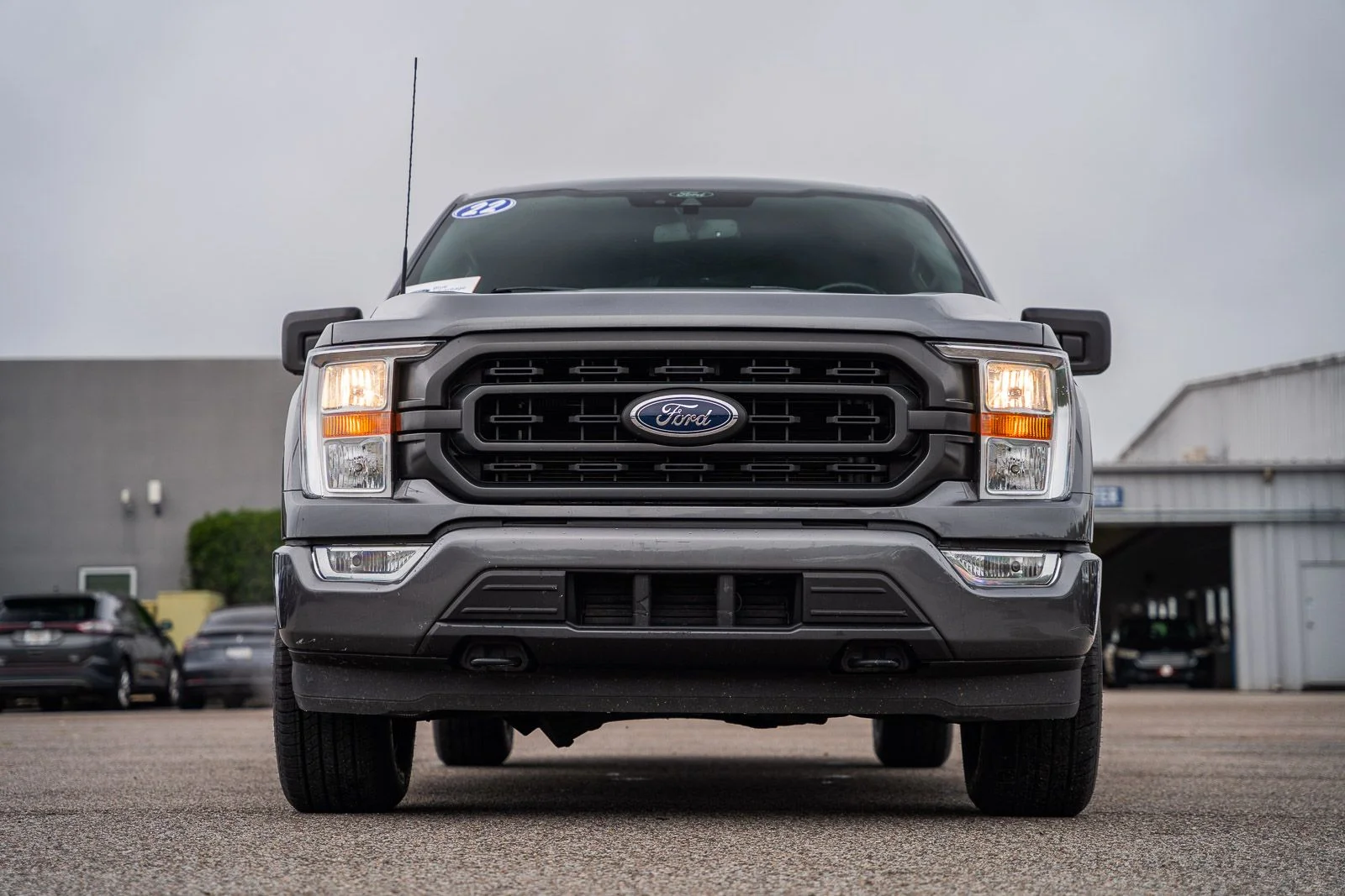 Used 2022  Ford XLT image 2