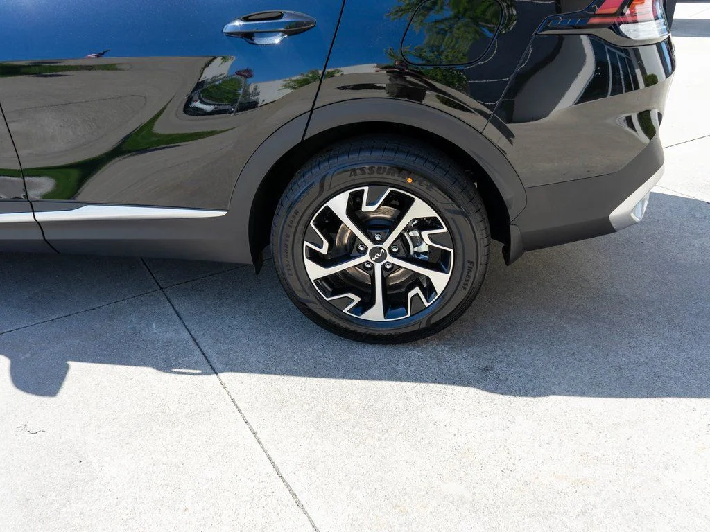 Certified Used 2025 Black Kia EX image 28