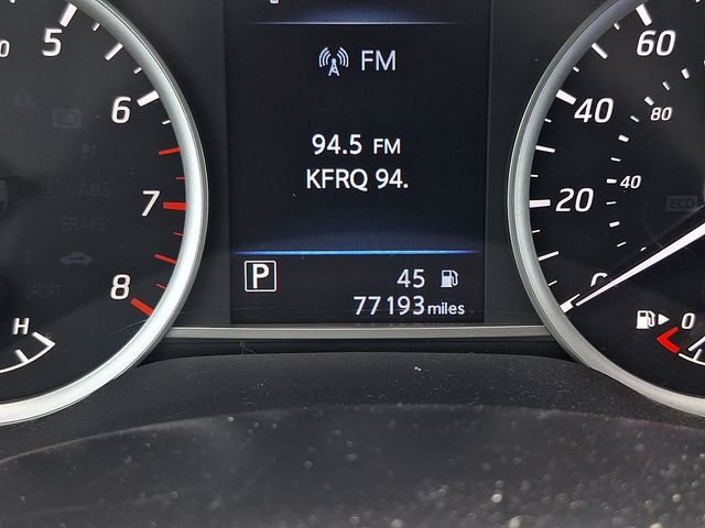 Used 2019 Gray Nissan SR image 12