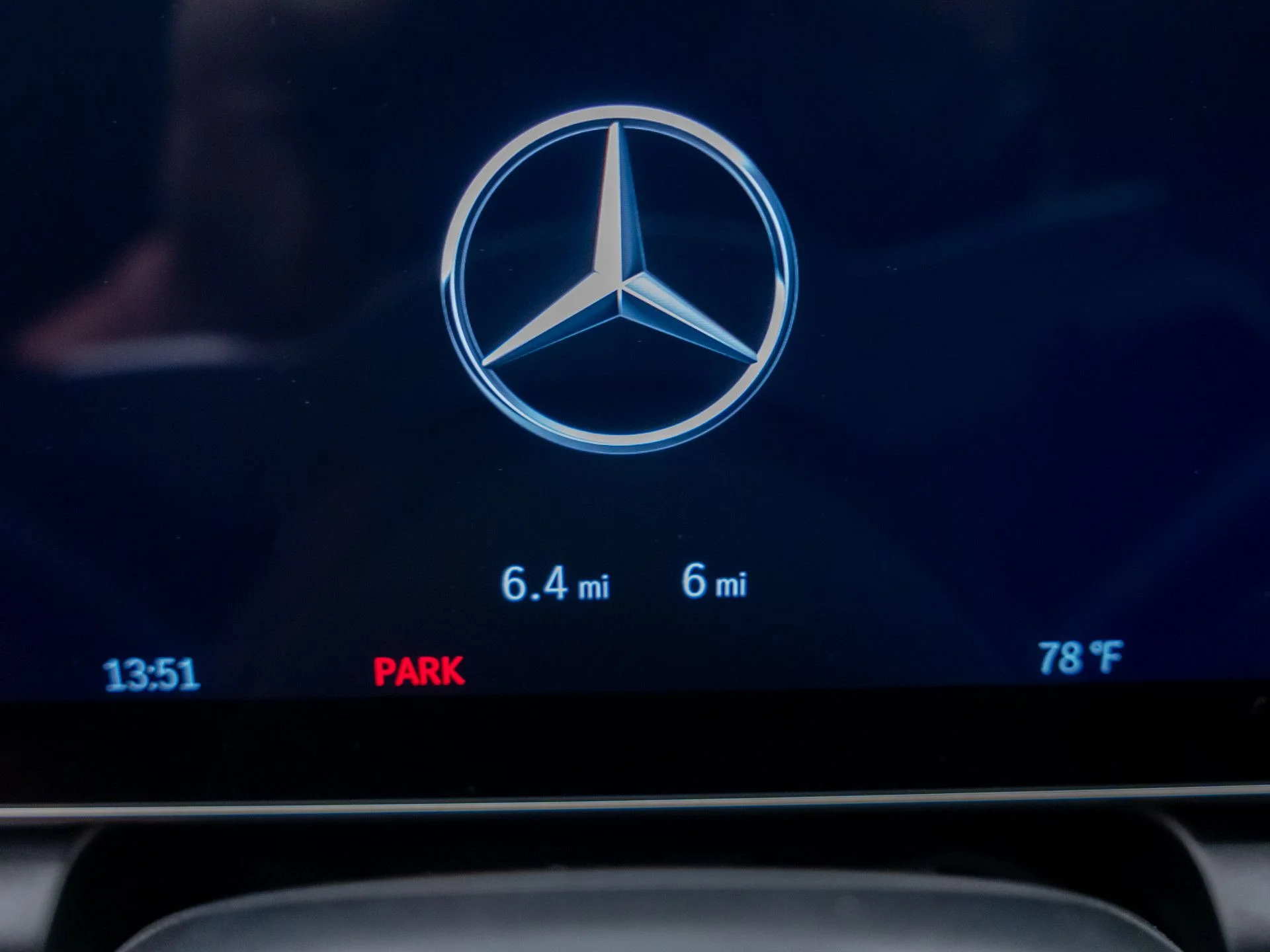 New 2027 Black Mercedes-Benz GLC 300 image 22