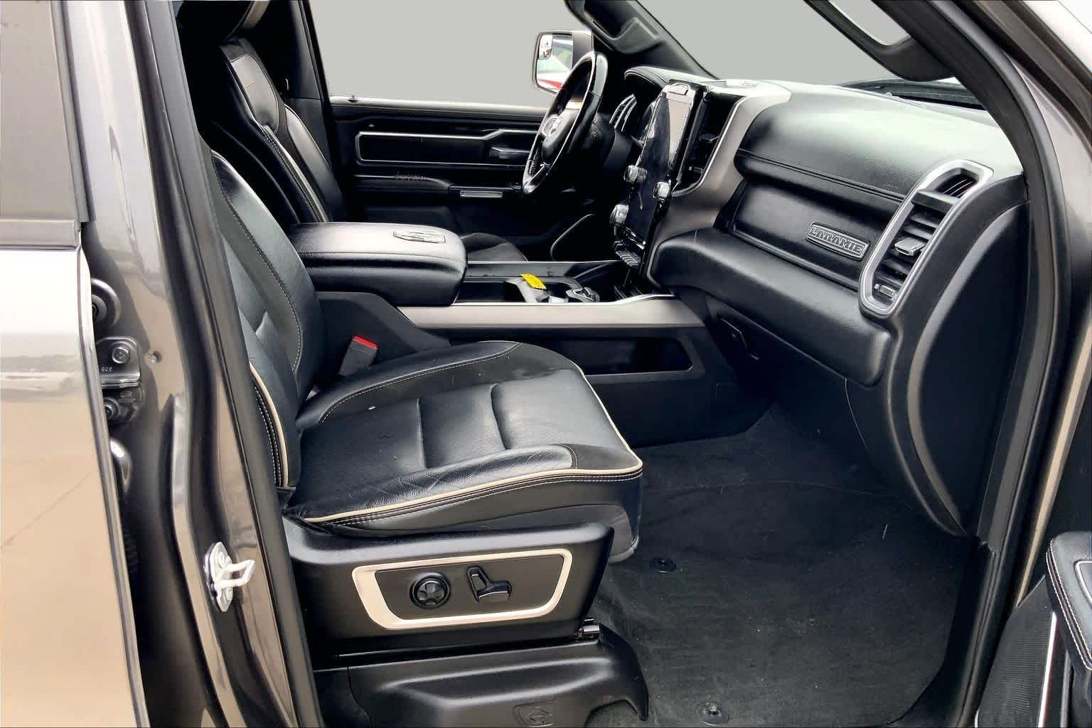 Used 2021 Granite Crystal Metallic Clearcoat Ram Laramie image 8