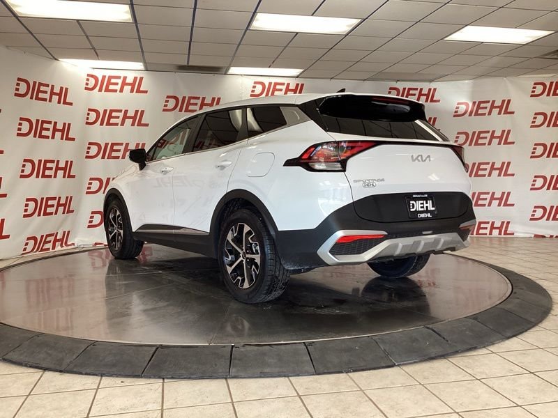 Used 2024 White Kia EX image 5