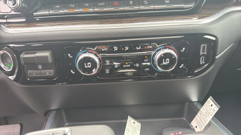 New 2026 Sterling Metallic GMC Elevation image 18