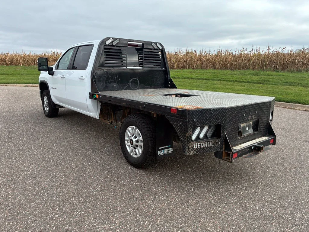 Used 2024 White Chevrolet LT image 6