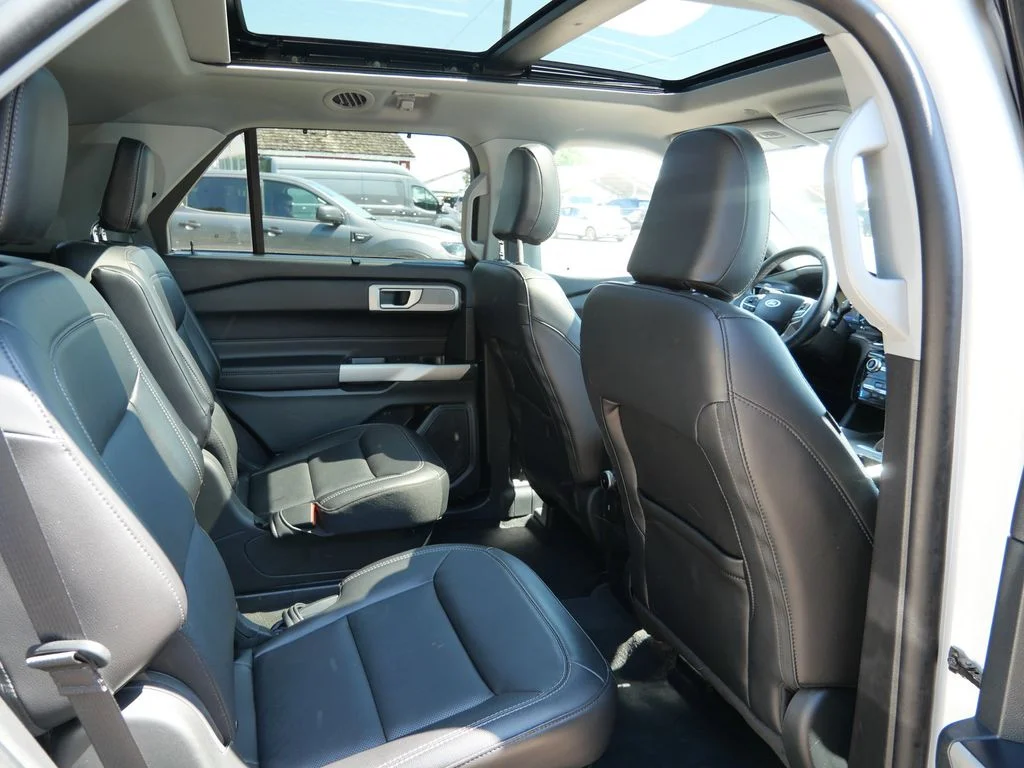 Certified Used 2023 White Ford Limited image 13