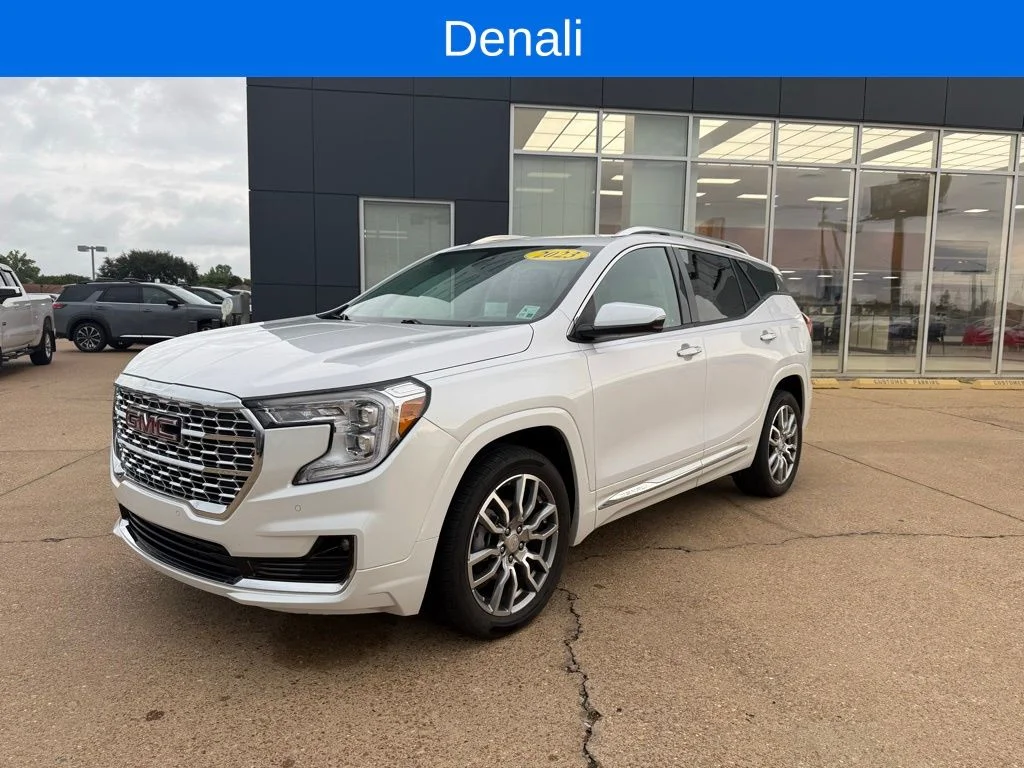 2023 GMC Terrain Denali