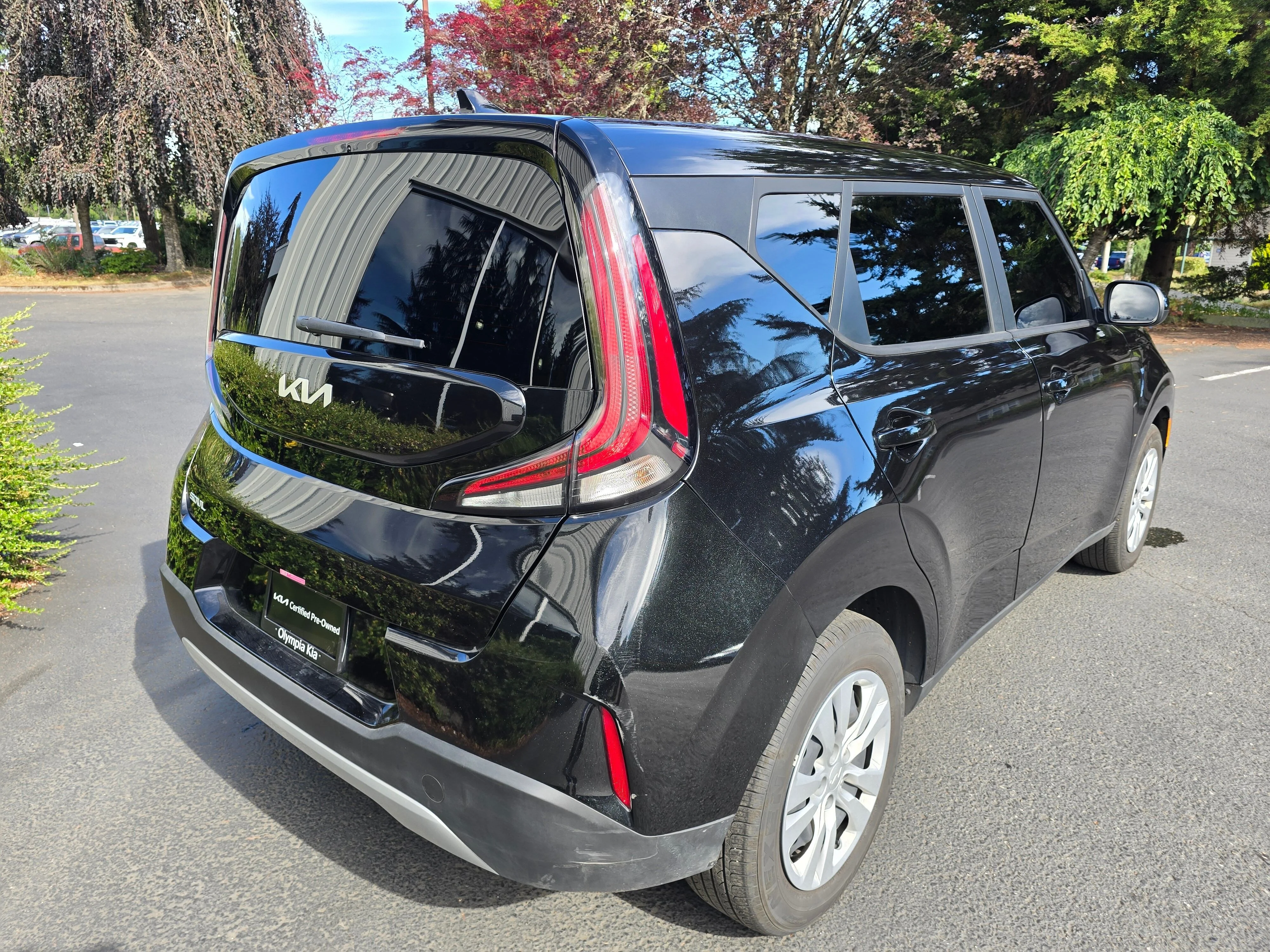 Certified Used 2025 Black Kia LX image 4