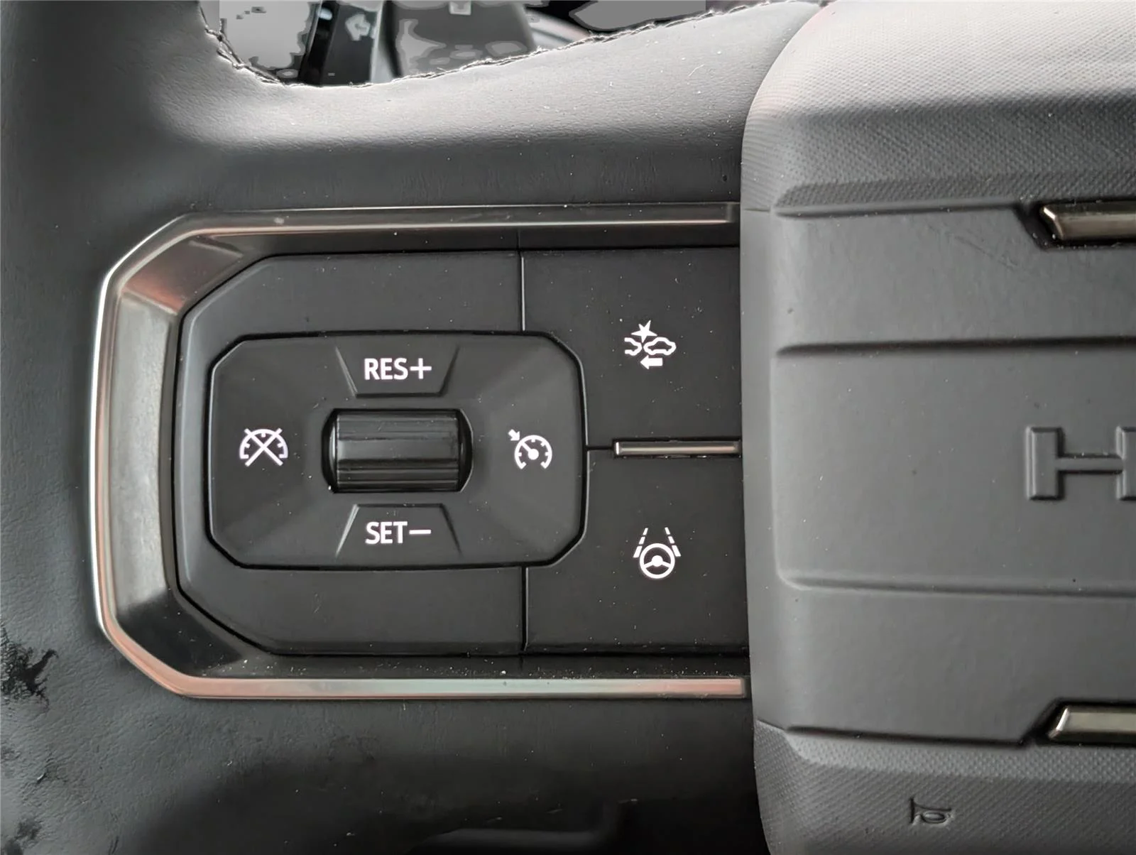 New 2025 Interstellar White GMC 2X image 22